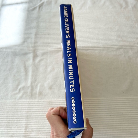 Jamie Oliver's Meals in Minutes cookbook - Picture 7 of 13